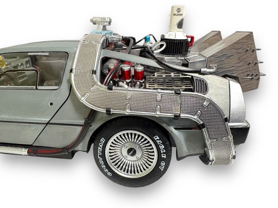 ☆美品　デロリアン　ホットウィール　特別版