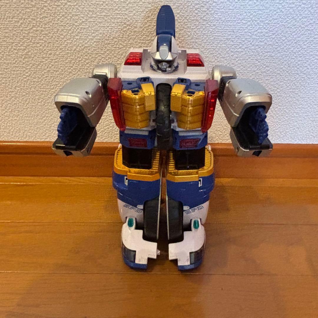 入手困難❗️❗️特撮戦隊デカレンジャー DX デカベースロボセット