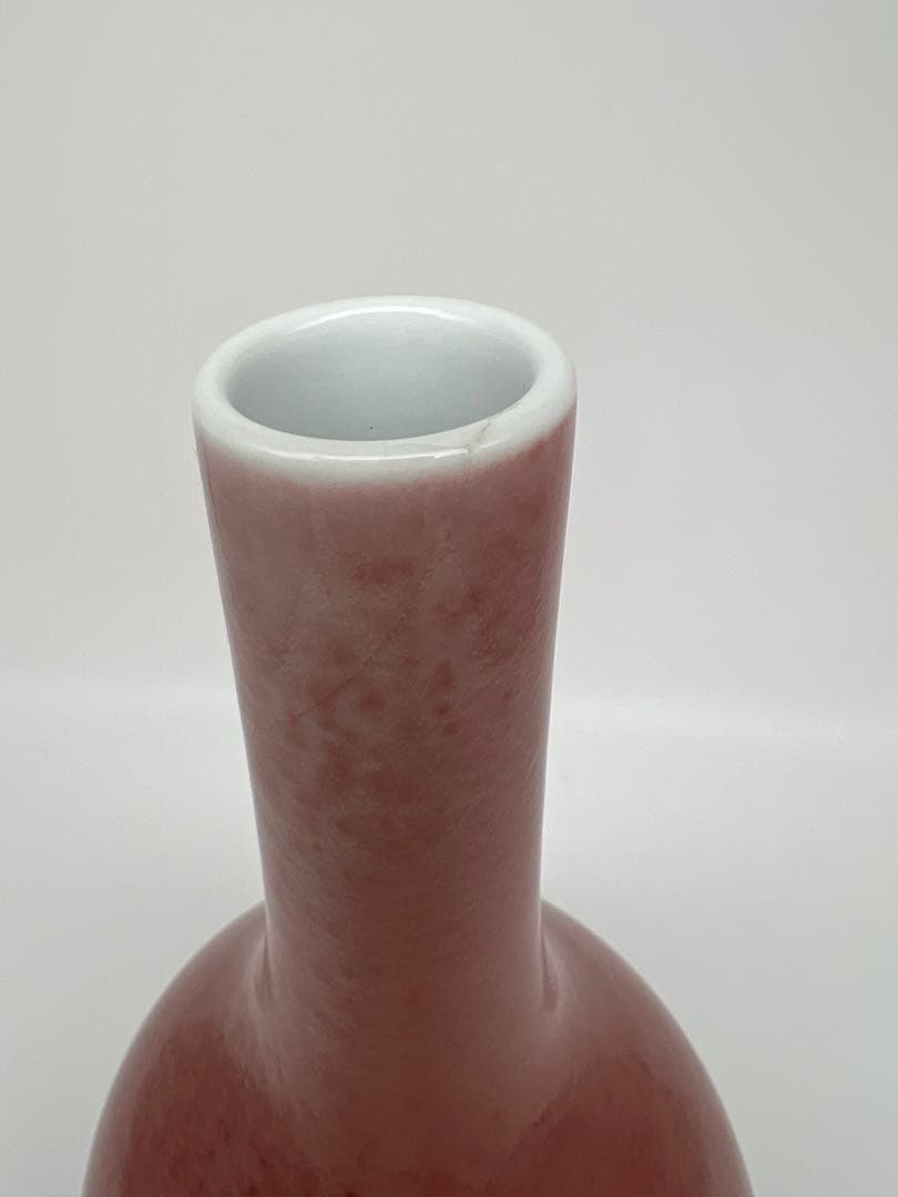 中国清朝　乾隆年製紅釉長頸瓶骨董　唐物　アンティーク　古美術品　骨董　江戸　青磁