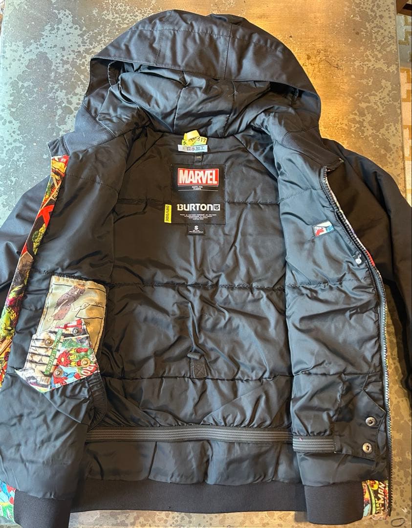 BURTON MARVEL 子ども用スノーボードウェア