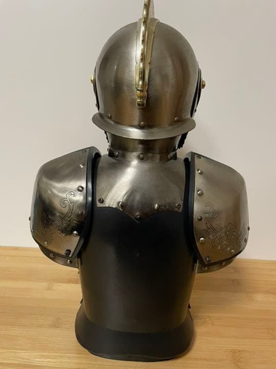 ニッカ　ウイスキー　西洋　甲冑