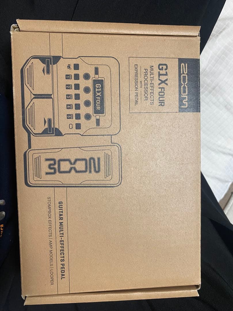 充電器付き ZOOM G1X FOUR マルチエフェクター