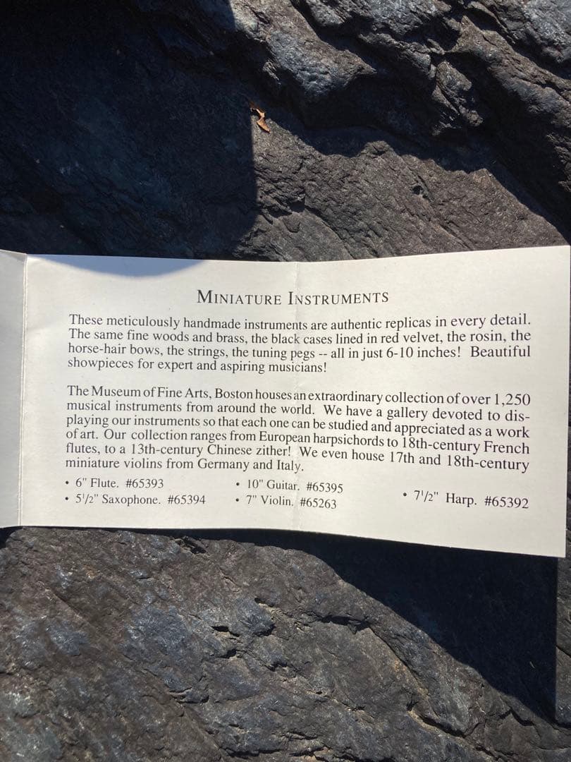 レア　ボストン美術館　ミニチュアバイオリンのオブジェ