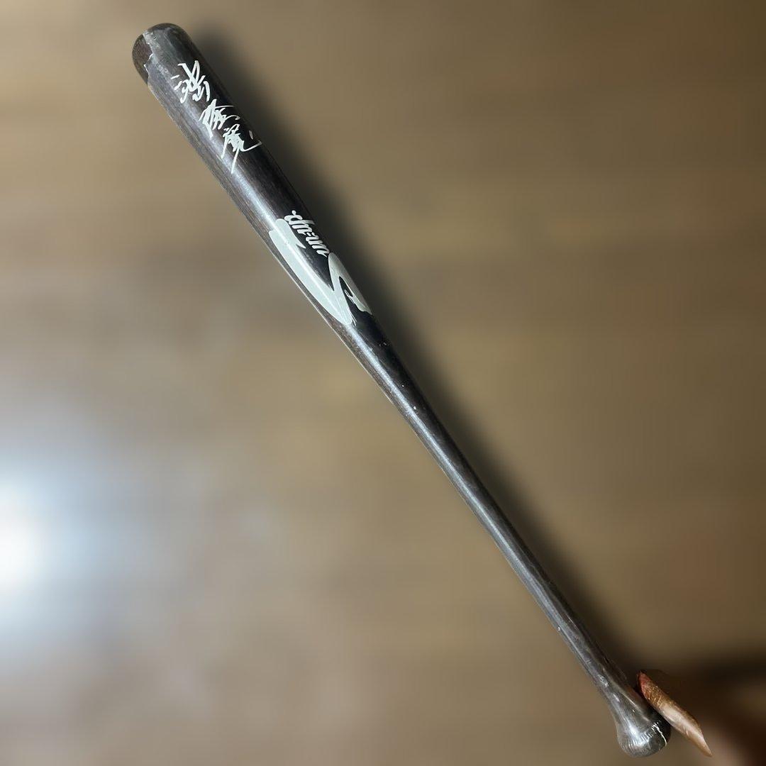 ヤクルトスワローズ　池山隆寛 木製サインバット