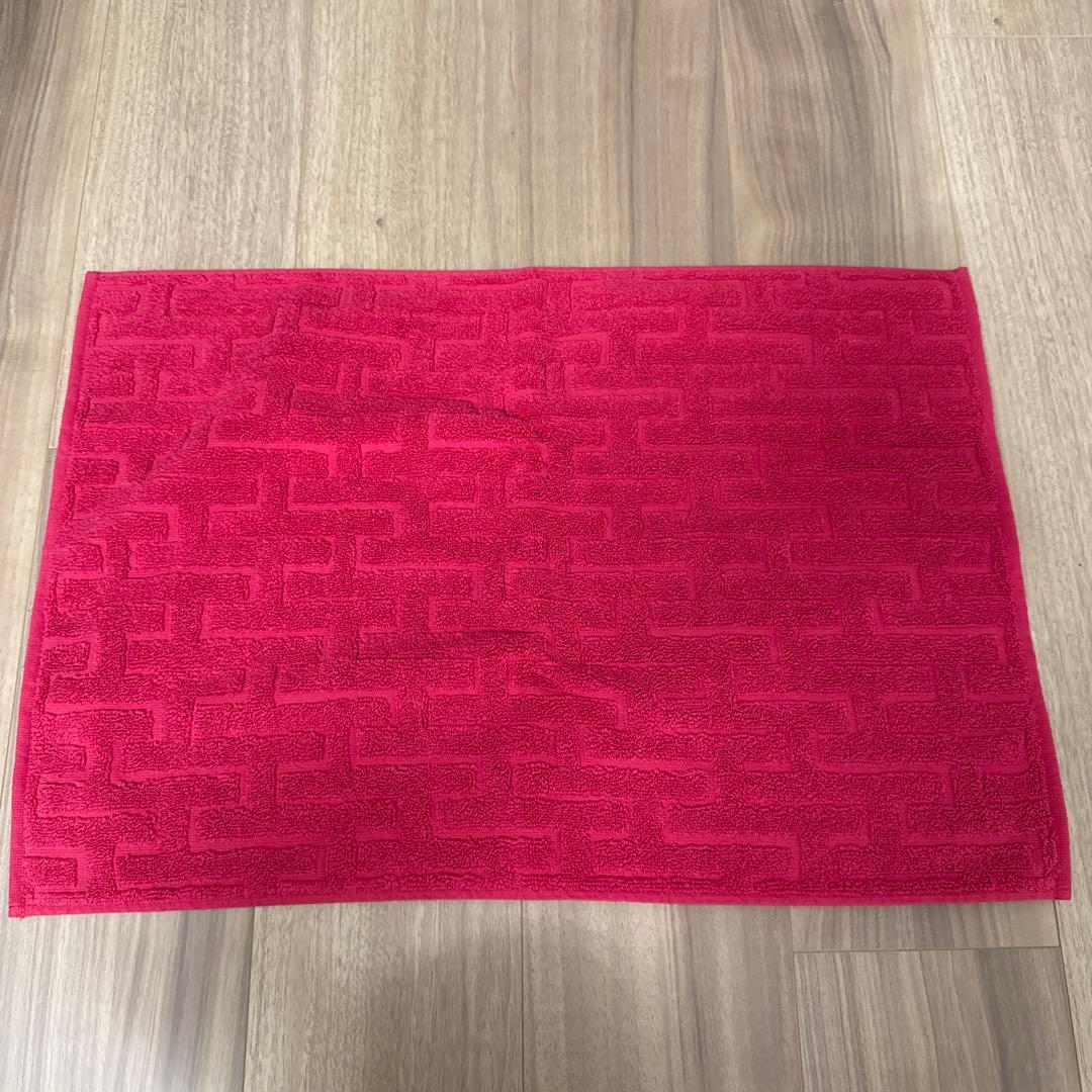 新品未使用✨HERMES エルメス　ゲストタオル　ステアーズ ピンク