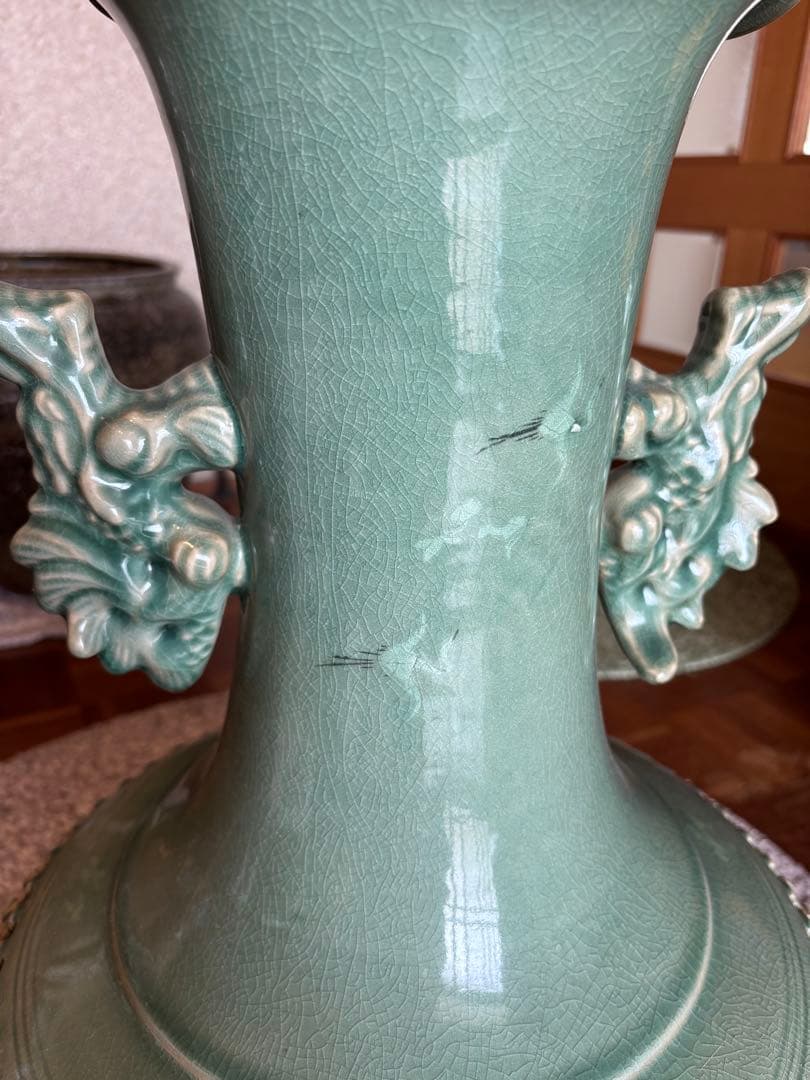 高麗青磁　花瓶　置き飾りアンティーク