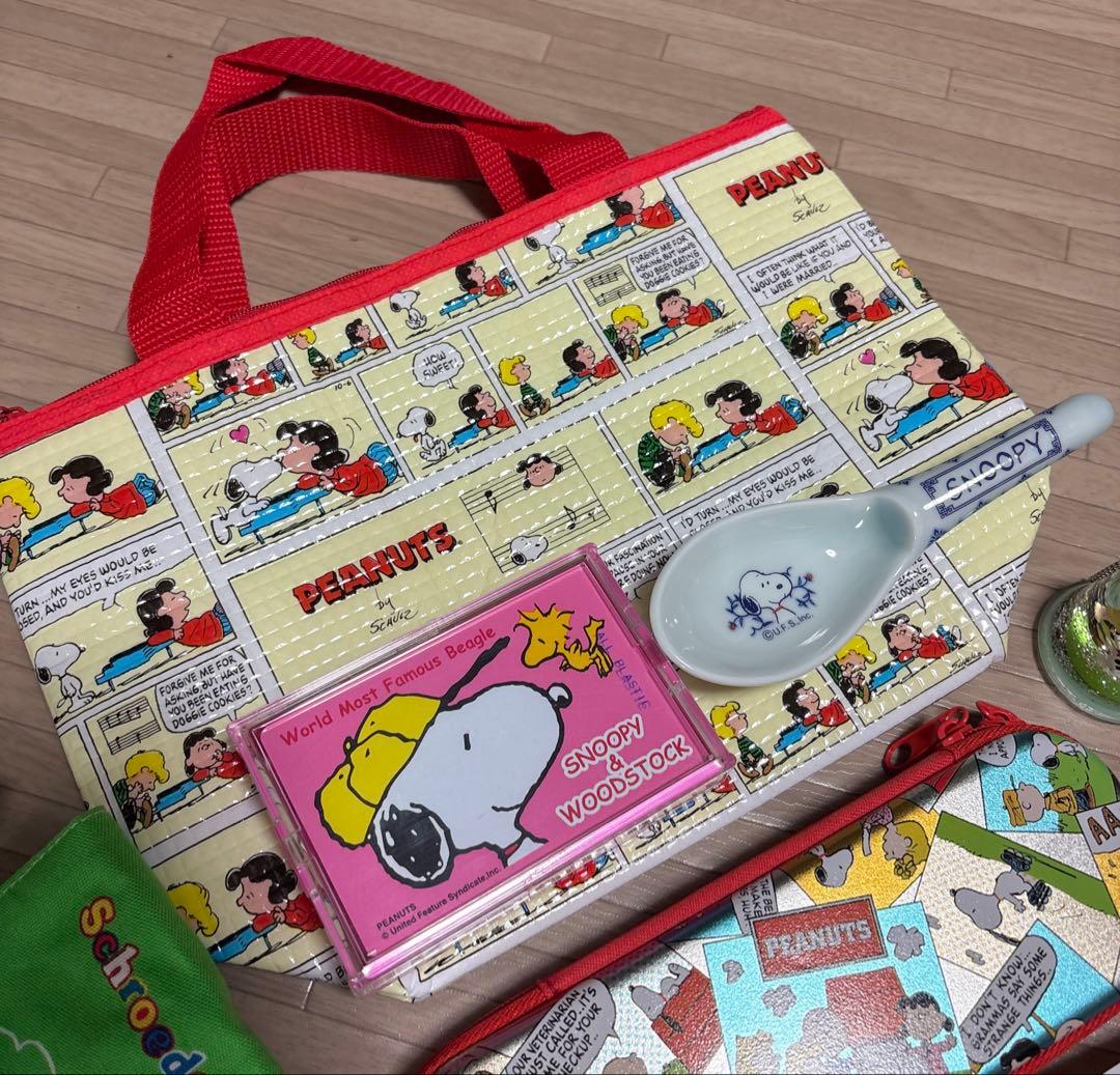 PEANUTS スヌーピーグッズ
