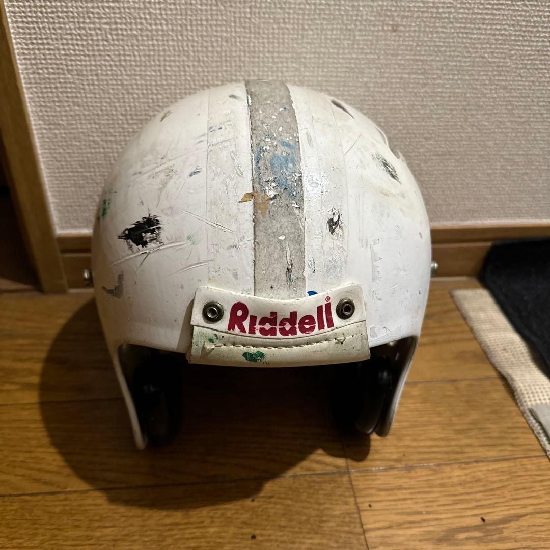 アメリカンフットボールのヘルメット