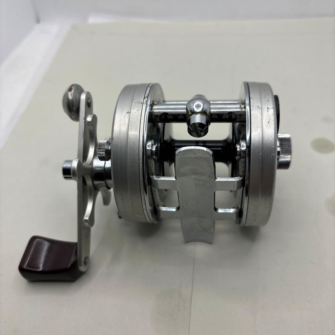 ダムクイック700B