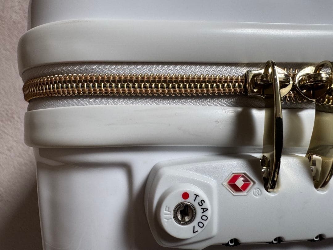 muta ムータ スーツケース キャリーケース ホワイト 32L 機内持込サイズ