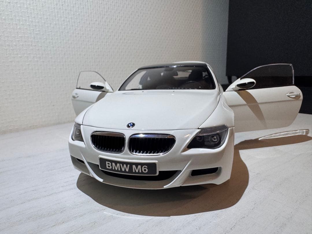 KYOSHO  M6 Coupe 1:18 ホワイト