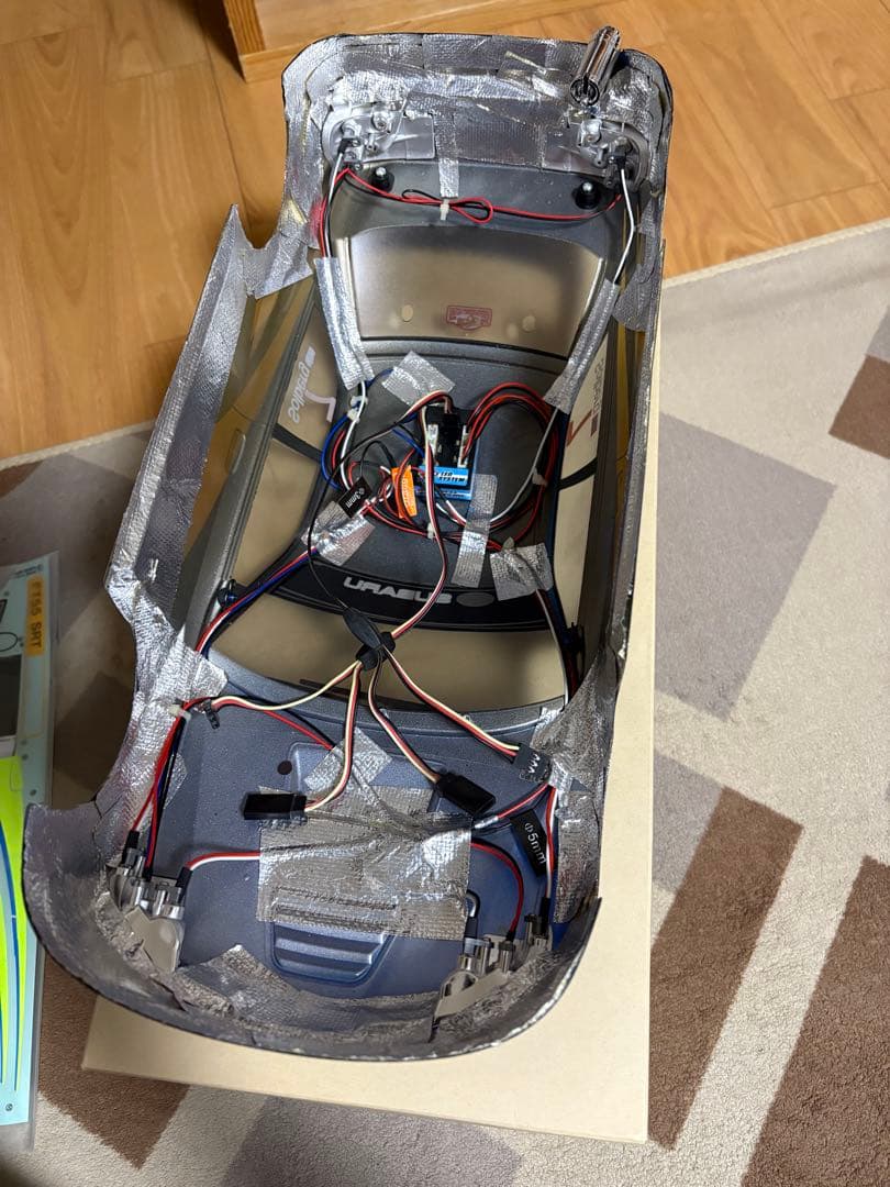 SUBARU WRX STI 1/10スケール 塗装済みボディ　TT-02 箱付