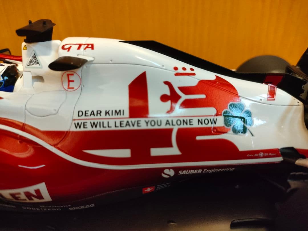 アルファロメオF1c41ミニカー1/18キミライコネン　ラストラン
