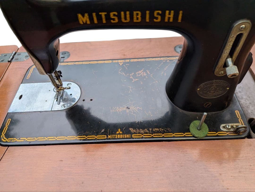 アンティークミシン 足踏みミシン　三菱製 MITUBISHI ミシン