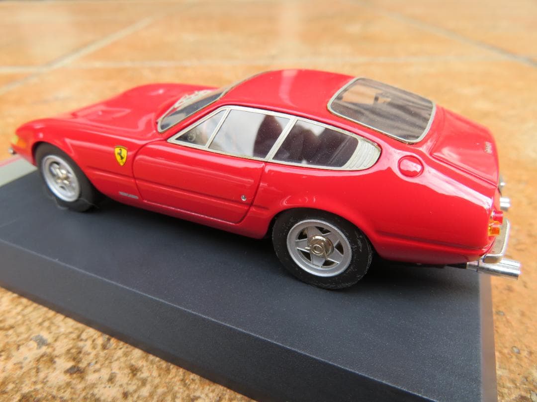 BBR社製　フェラーリ365　GTB4　デイトナ