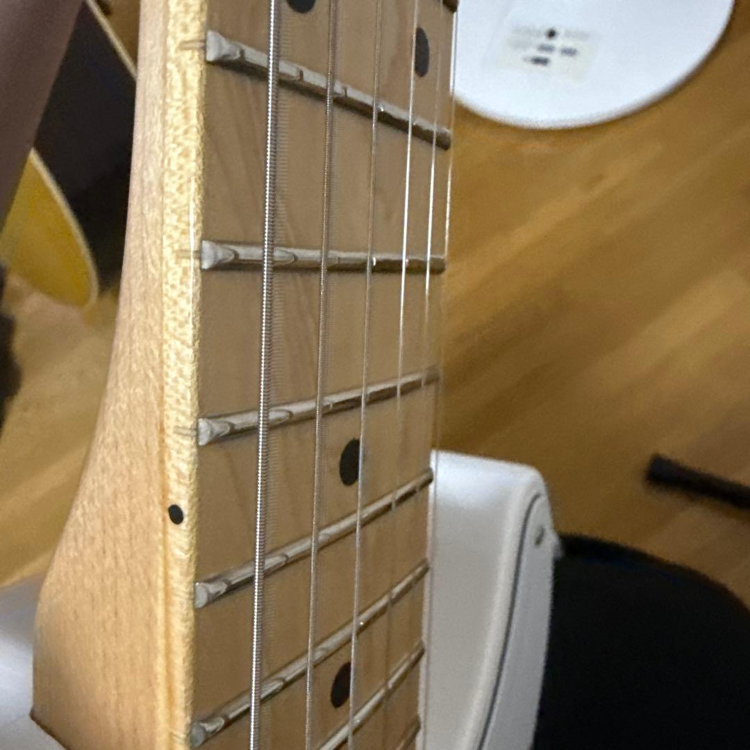 ねこスクワイヤーテレキャスター　ホワイト