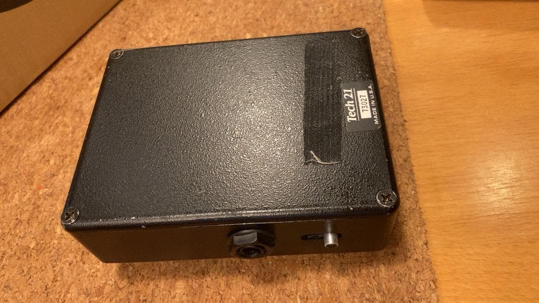 SANSAMP tech21 オリジナル