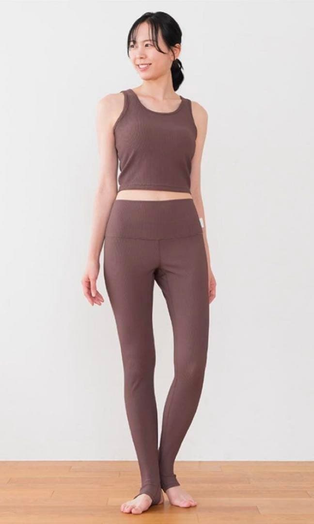 新品未使用【SUKALA 】リブソリッドショートタンクトップ　Mサイズ　ブラウン