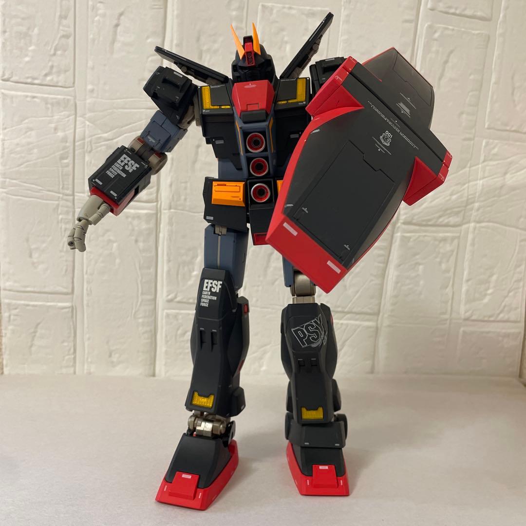 HGUC 1/144 ガンダム Mk-II 組み立て済みの状態で届きます。