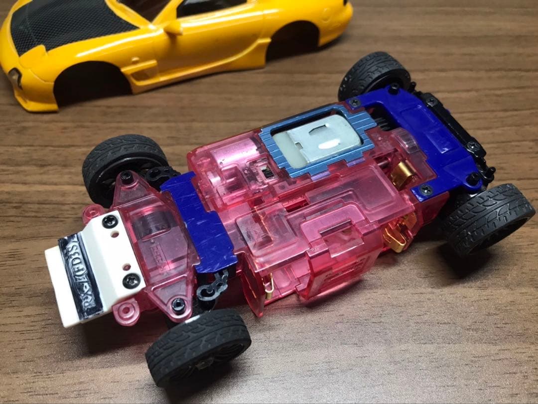 ラジコンカー　京商ミニッツ　AWD　ボディ＆ボールデフX2