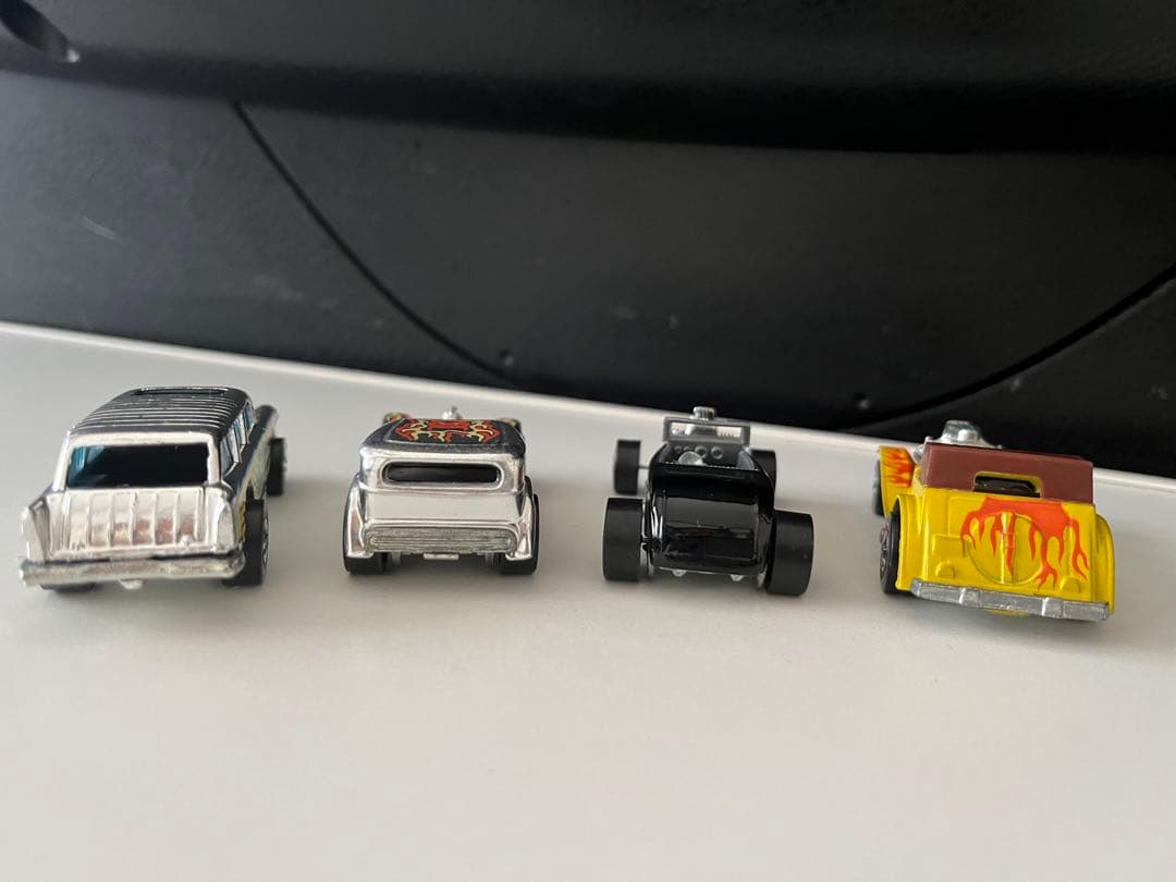 HOT WHEELS ミニカー　セミアンティーク1969年、1973年初期モデル