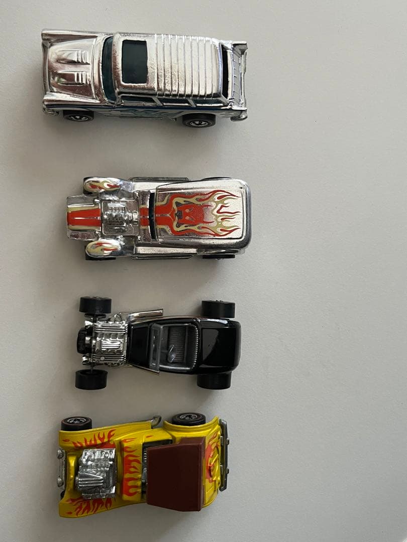 HOT WHEELS ミニカー　セミアンティーク1969年、1973年初期モデル