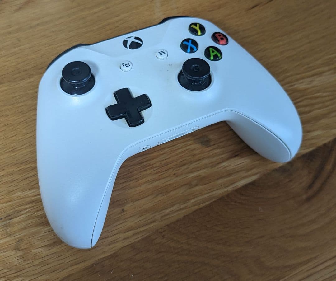 XBOX ONE S 1TB ソフト諸々