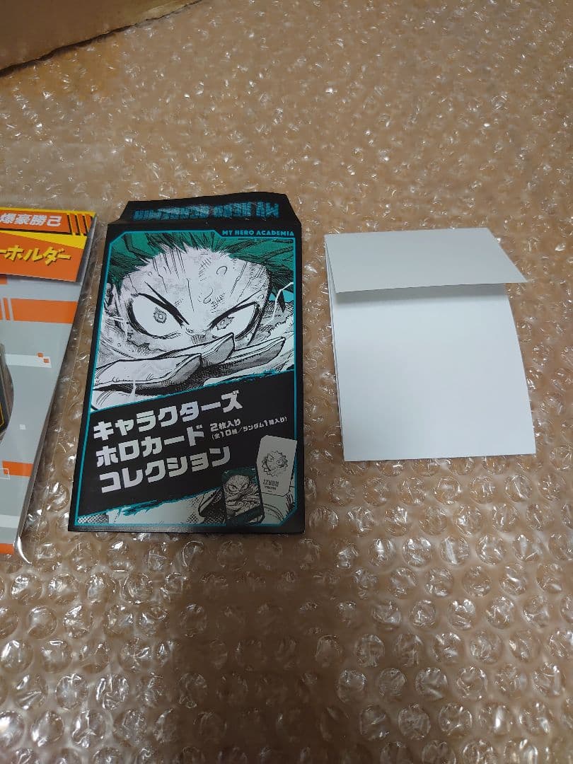 爆豪勝己　アクリルキーホルダー　シリコンバンド　ポスター　ホロカードコレクション