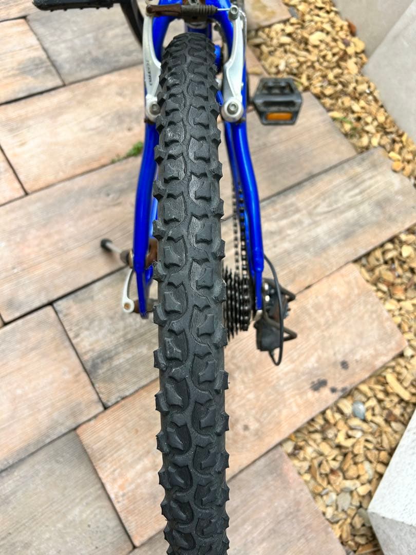 マウンテンバイク 青 サスペンションフォーク