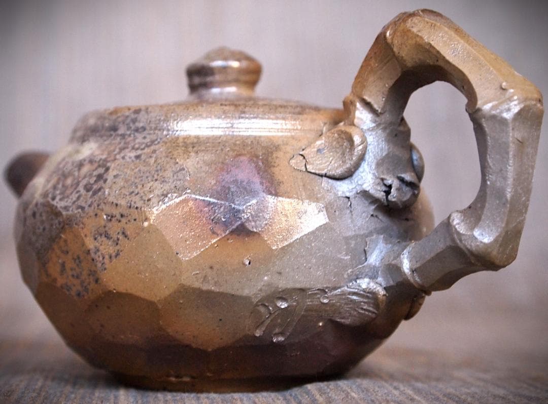 新品★竹内靖之【師：山本陶秀】★備前面取り急須（宝瓶）B