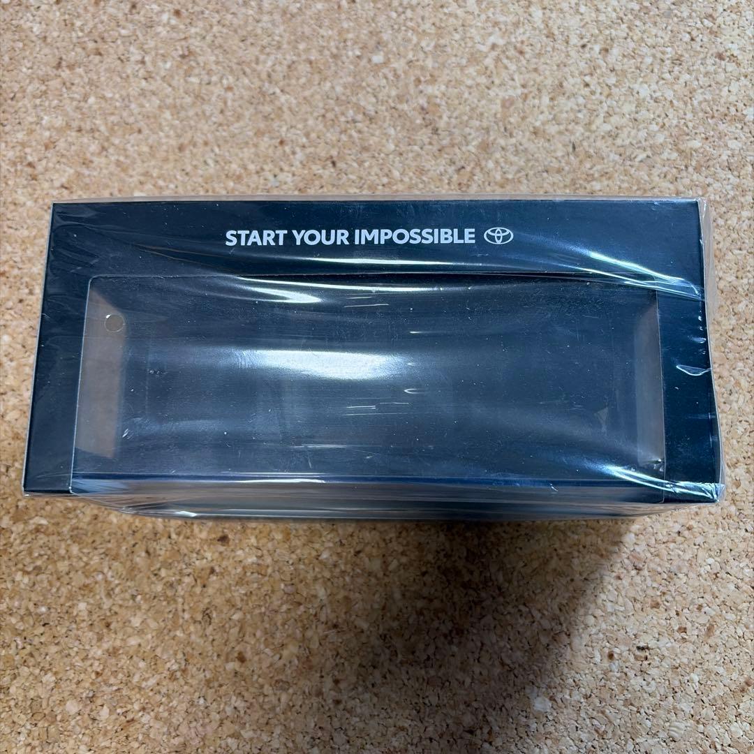 未開封 黒 ランドクルーザー ミニカー