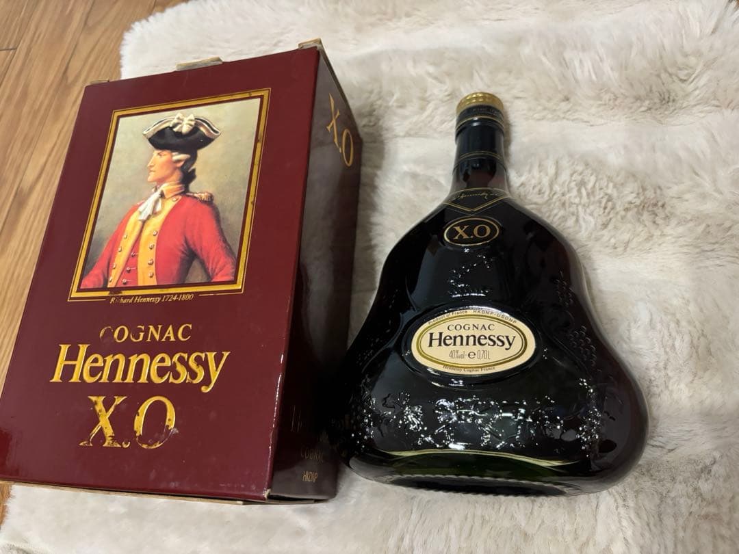 Hennessy XO コニャック 箱付き　700ml