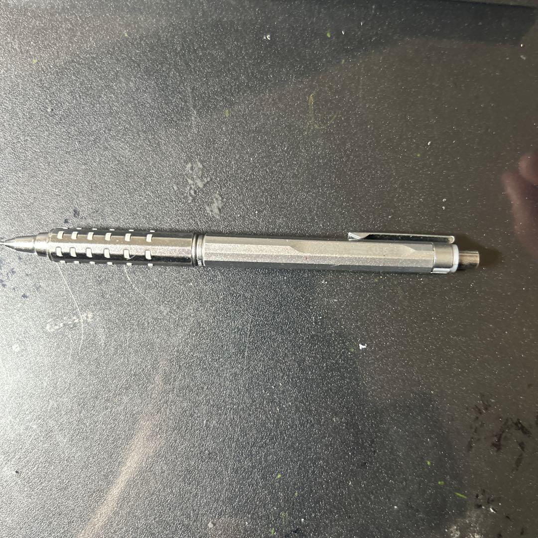 シャーペン詰め合わせセットと筆箱