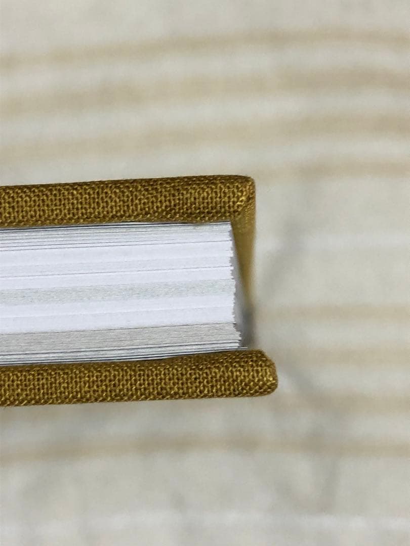 アート・デザイン・音楽 Gregory Crewdson alone street aperture