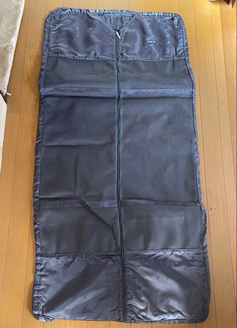 【超希少】RIMOWA/リモワ純正ガーメントバッグ ブラック（定価15000円）