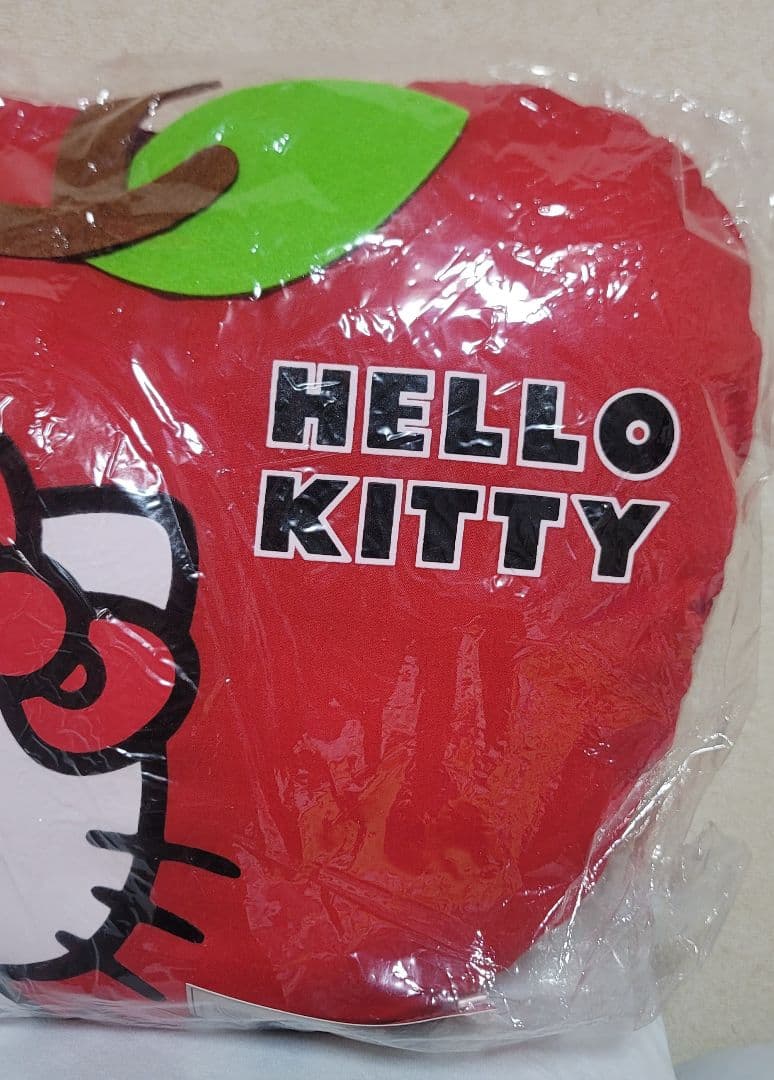 サンリオ　ハローキティ BIG ぬいぐるみ　クッション　約30センチ　希少