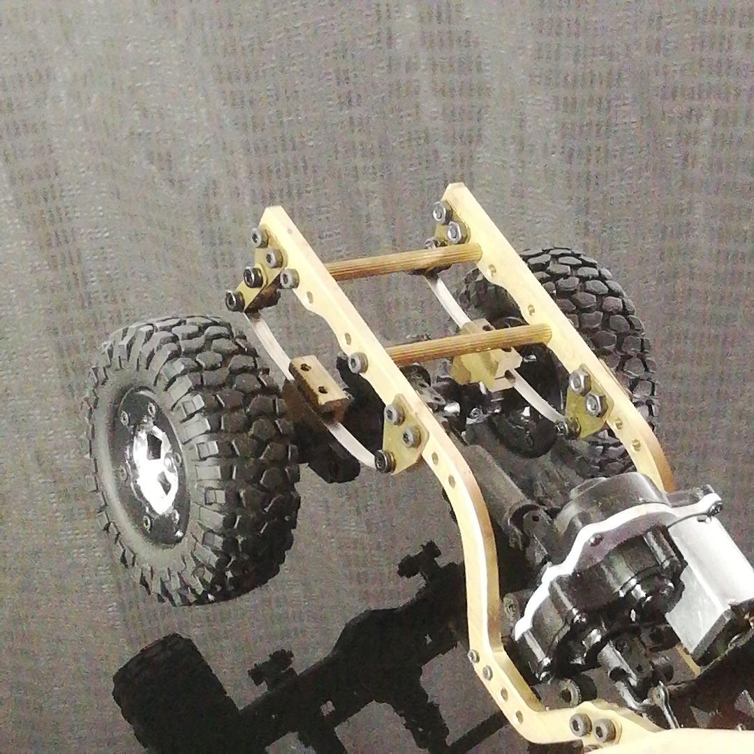 1/24 RC　4WD リーフスプリング　ラダーフレーム　8Oハイラックス付