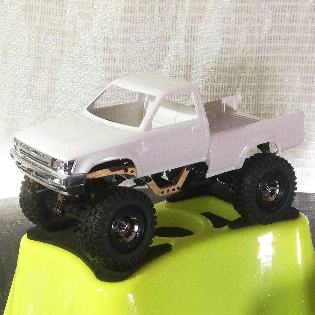 1/24 RC　4WD リーフスプリング　ラダーフレーム　8Oハイラックス付