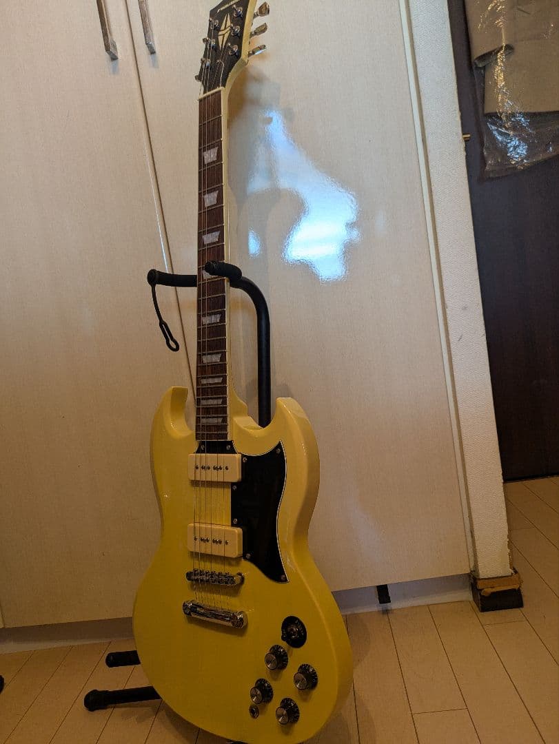 プレイテック SGタイプ エレキギター p90搭載