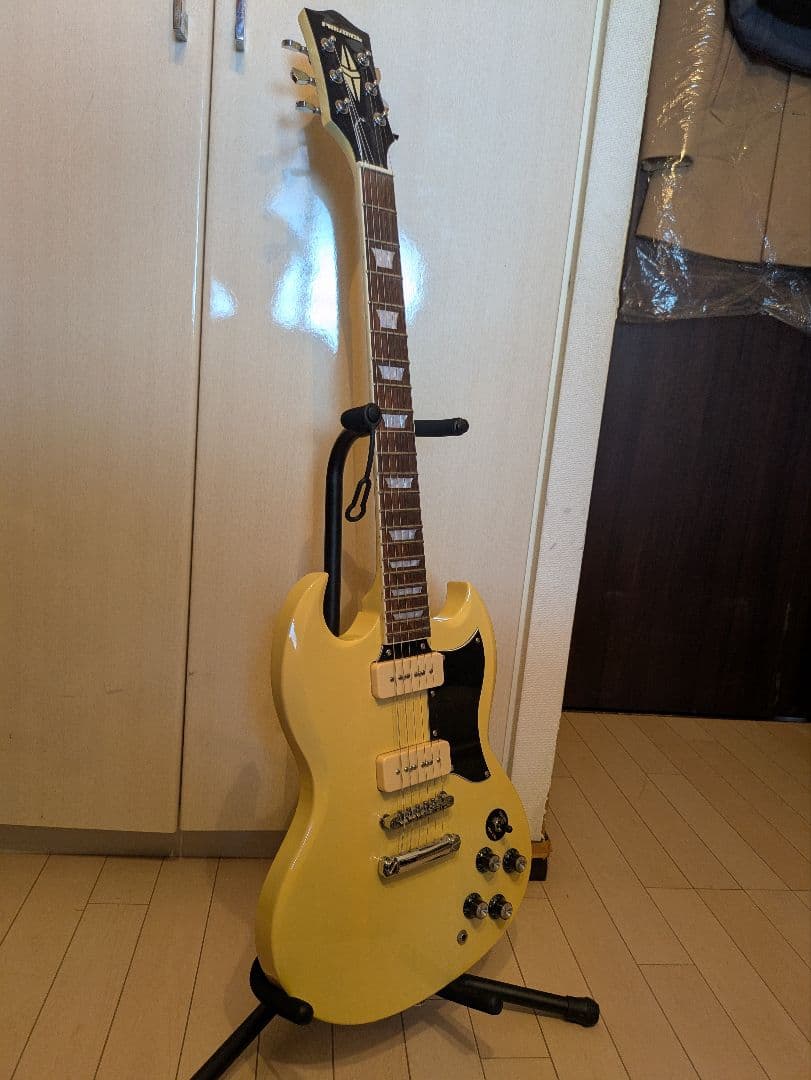 プレイテック SGタイプ エレキギター p90搭載