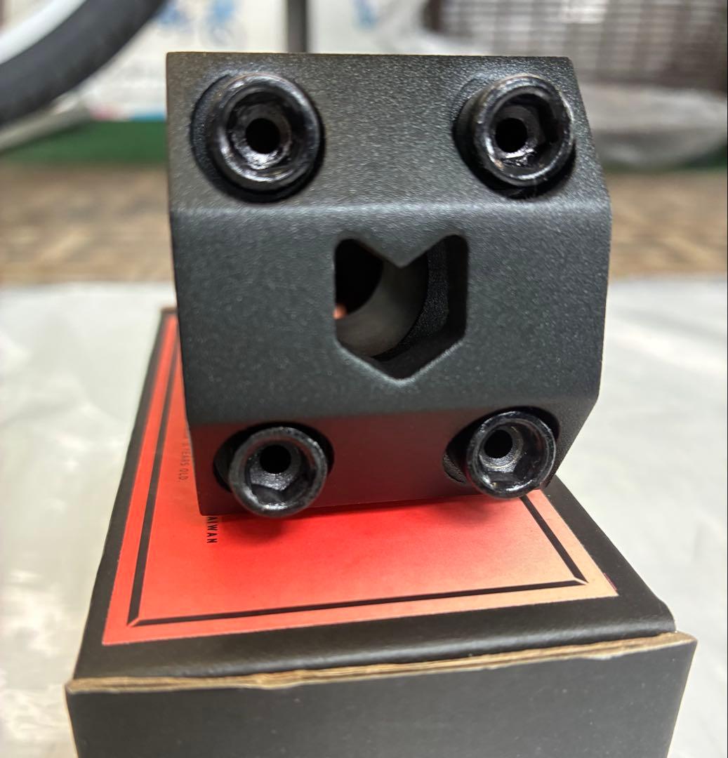 新品BMXステム「MUTINY 」 Lifted Stem ブラック