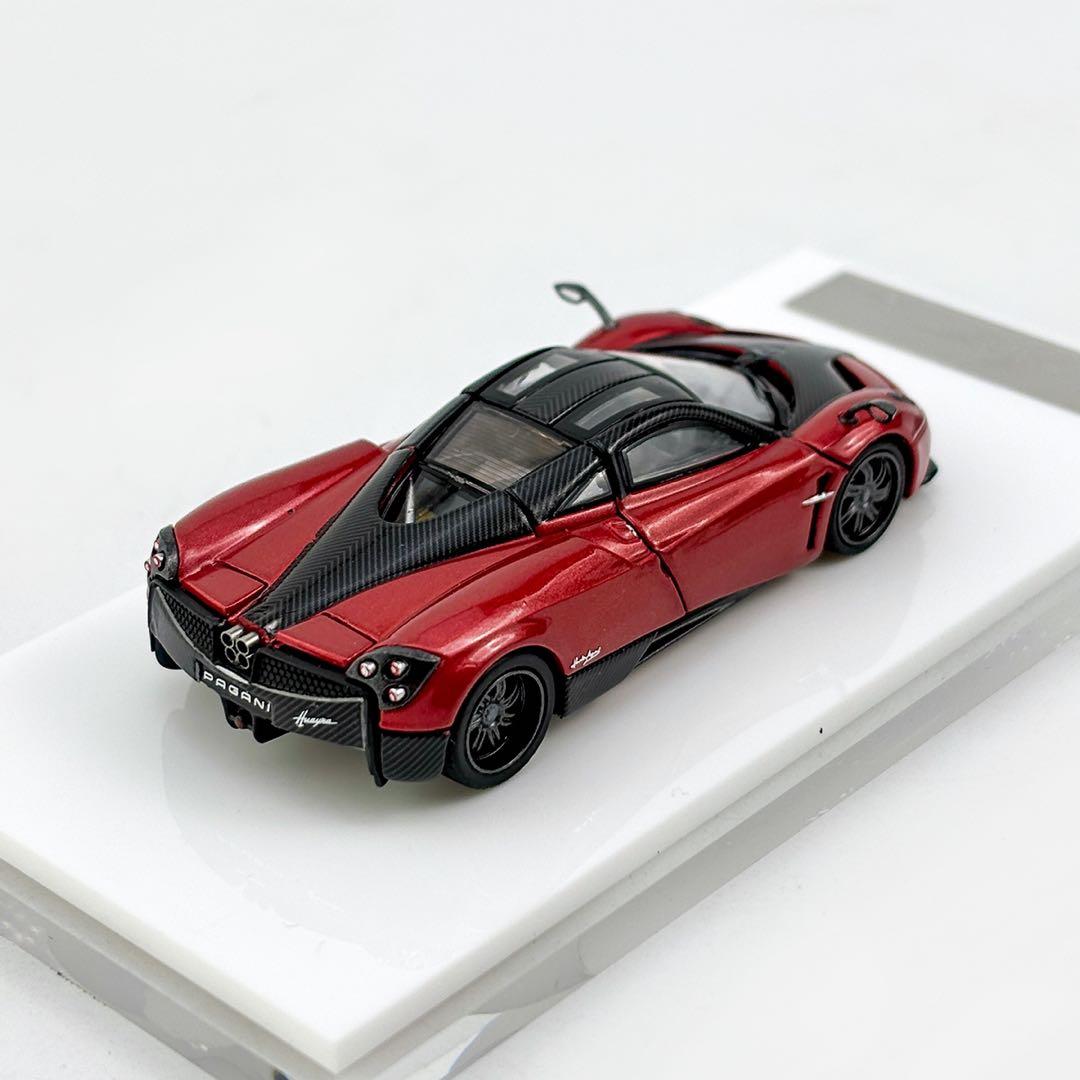 HKM プレミアム 1/64 パガーニ ウアイア 濃い赤色