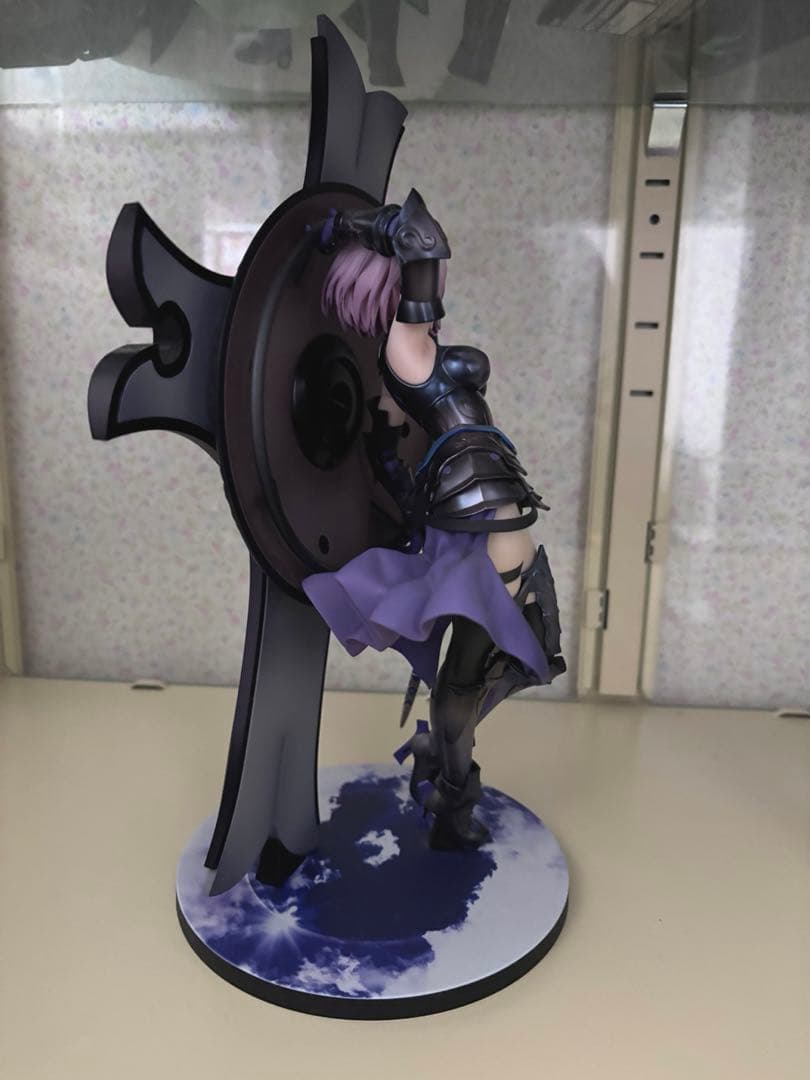 マシュ・キリエライト フィギュア　ストロンガー