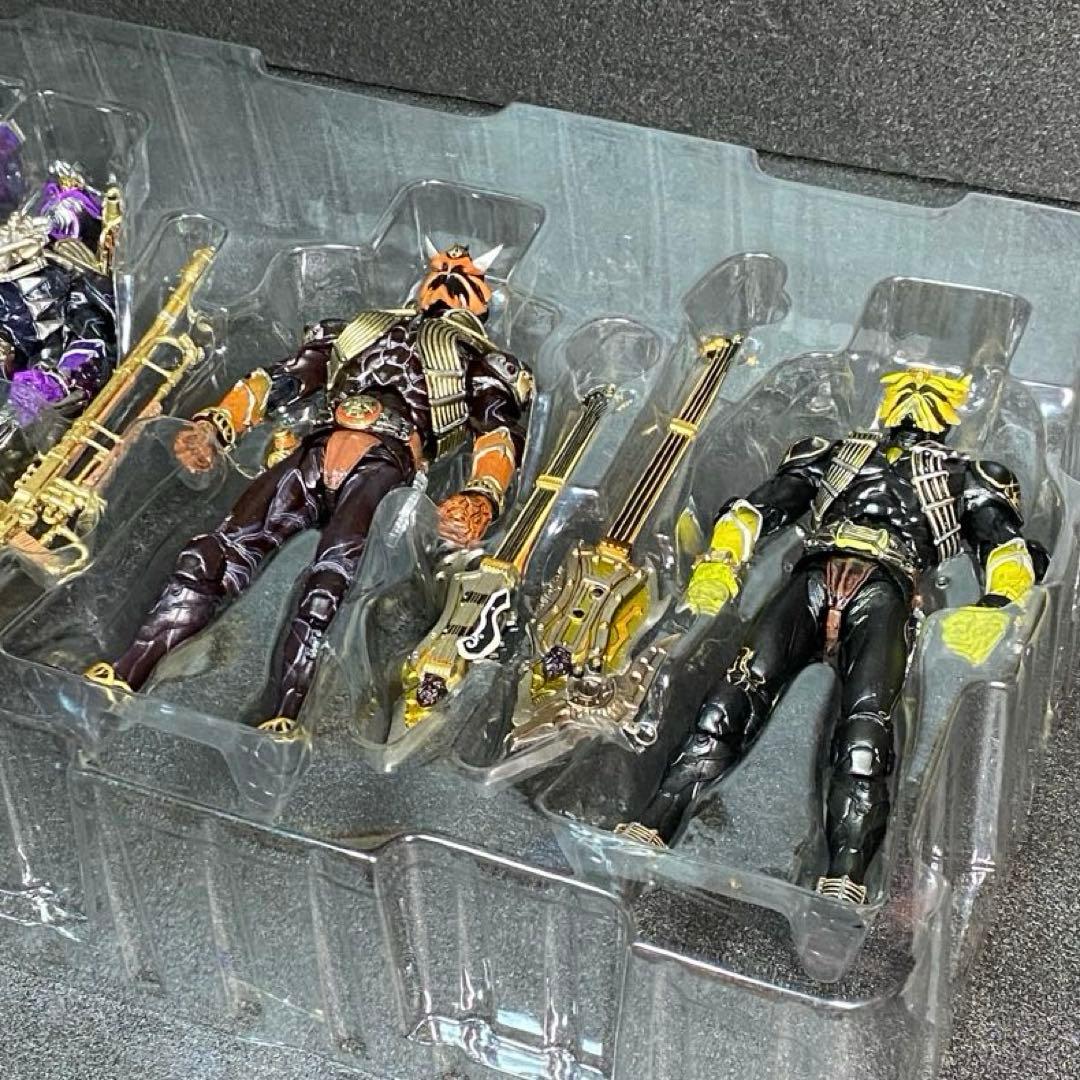 関東十一鬼 揃う精鋭 仮面ライダー 響鬼 魂ウェブ商店限定 プレバン SIC