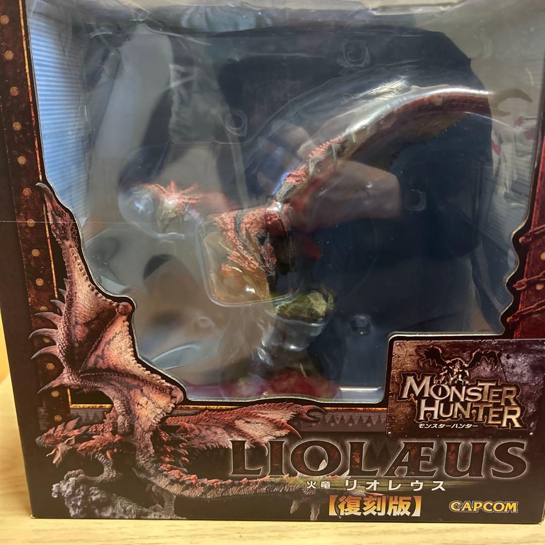 クリエイターズモデル　モンスターハンター リオレウス フィギュア