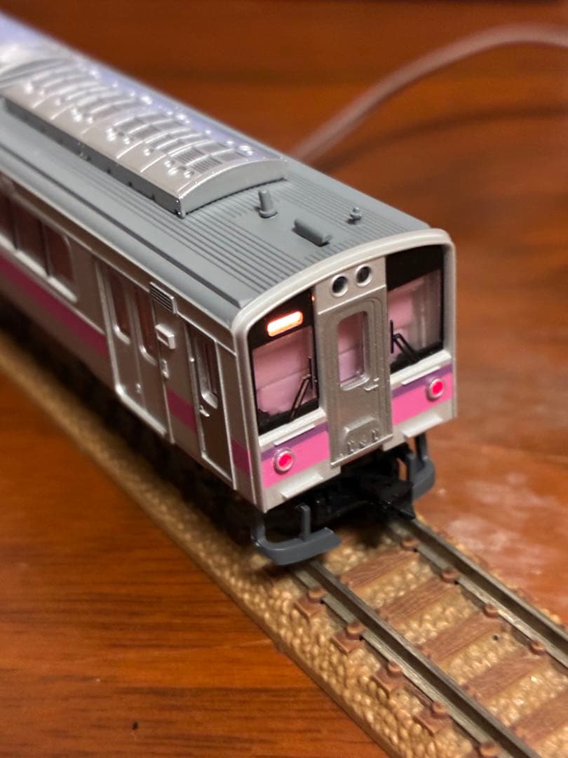 JR701系100番台秋田色・5両セットマイクロエース　ライト点灯動力動作確認済