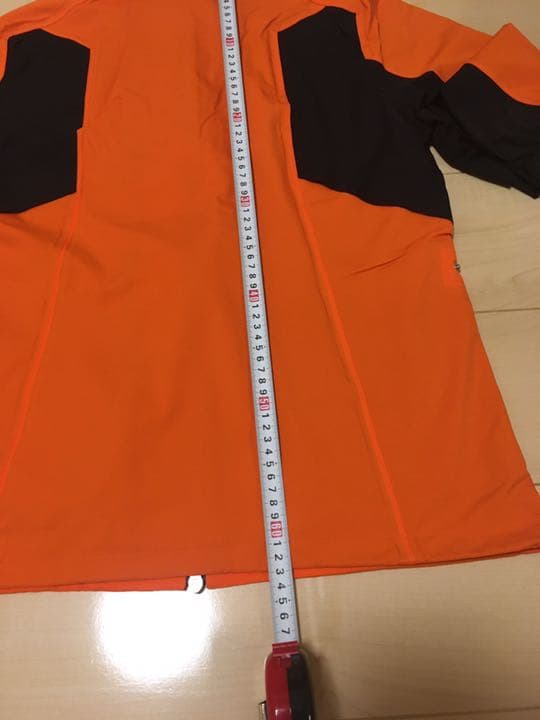 新品未使用　デサントのレインウェア　アウター　オレンジ/黒　サイズO(TL)