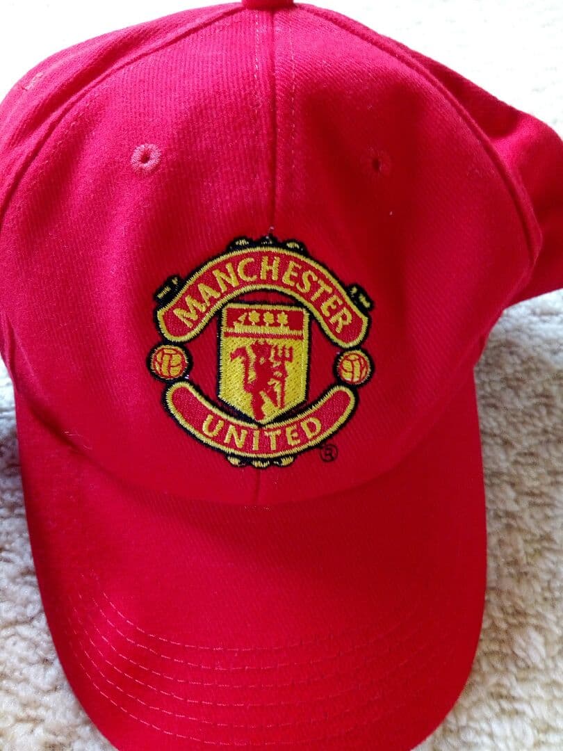 マンチェスターユナイテッド　キャップとシャツ4点セット