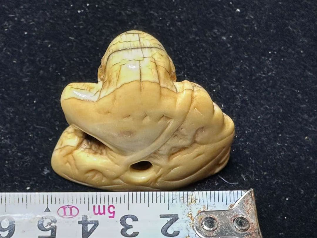 根付　置物　アンティーク　天然素材　彫刻 古美術品　細密細工　骨董コレクション