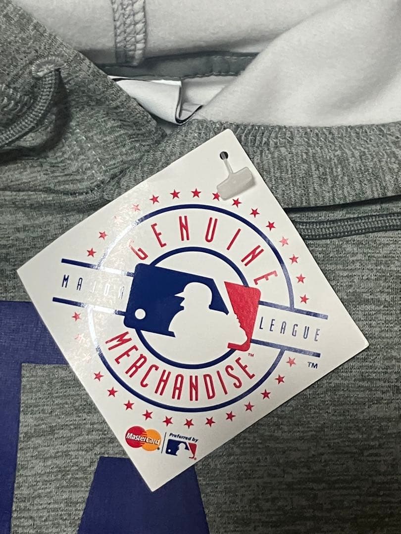 レアアイテム日本未発売　ドジャース　ポストシーズン2024優勝パーカー　Mサイズ